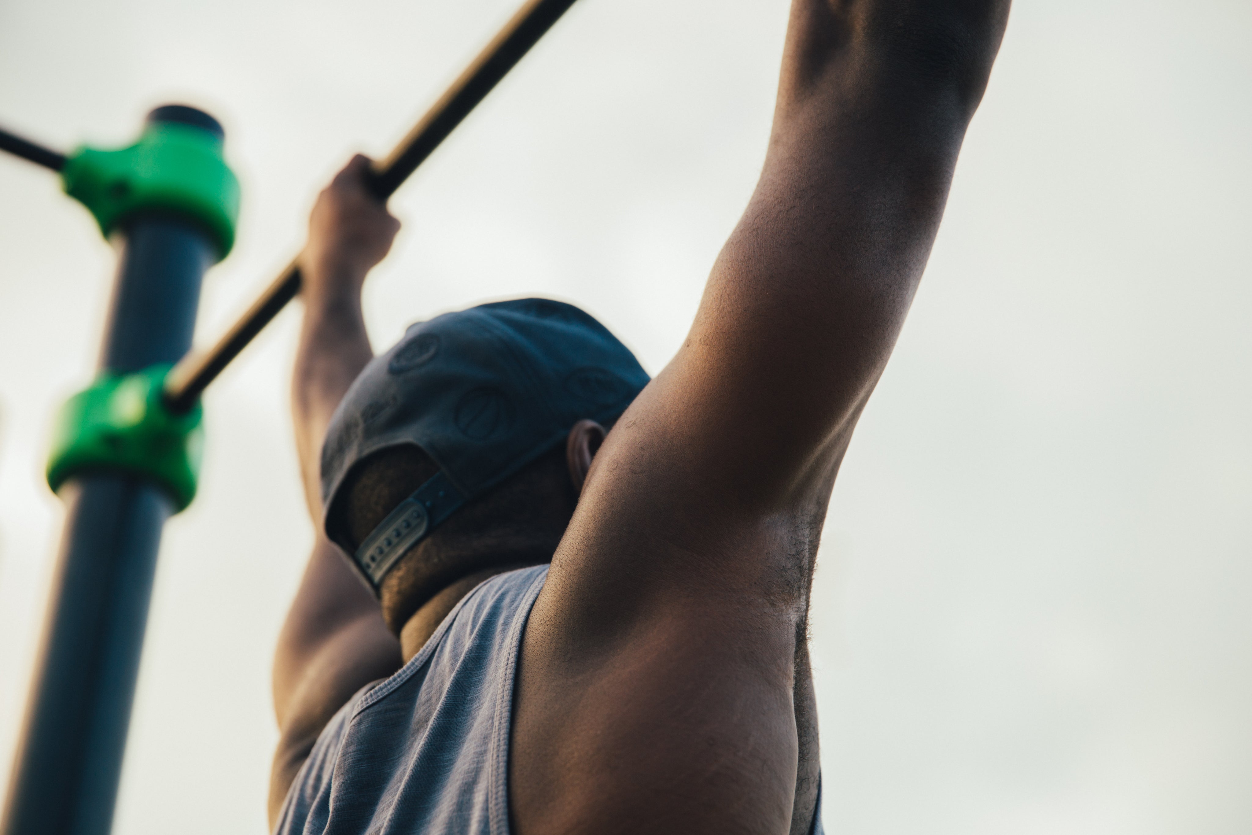 strong-man-doing-pull-ups.jpg